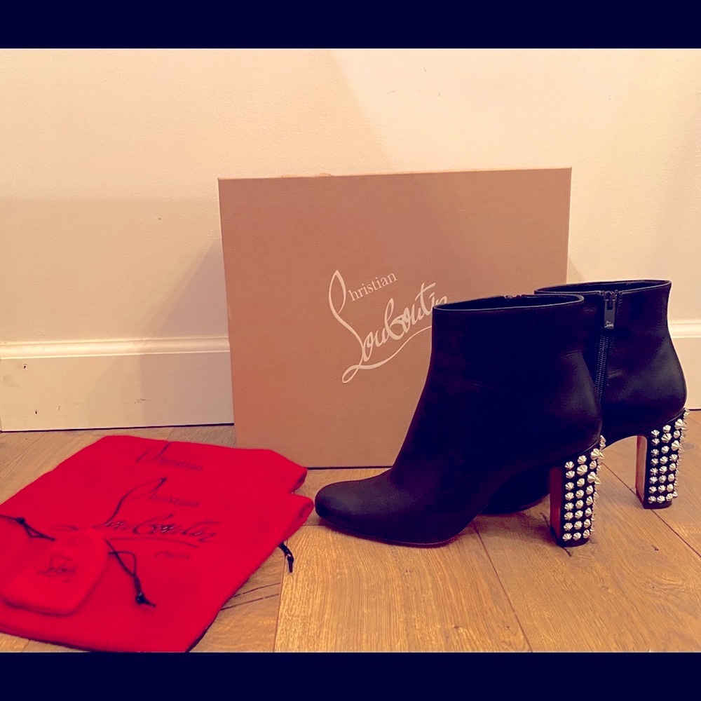 Black Suzi Folk Louboutin booties - size 37
